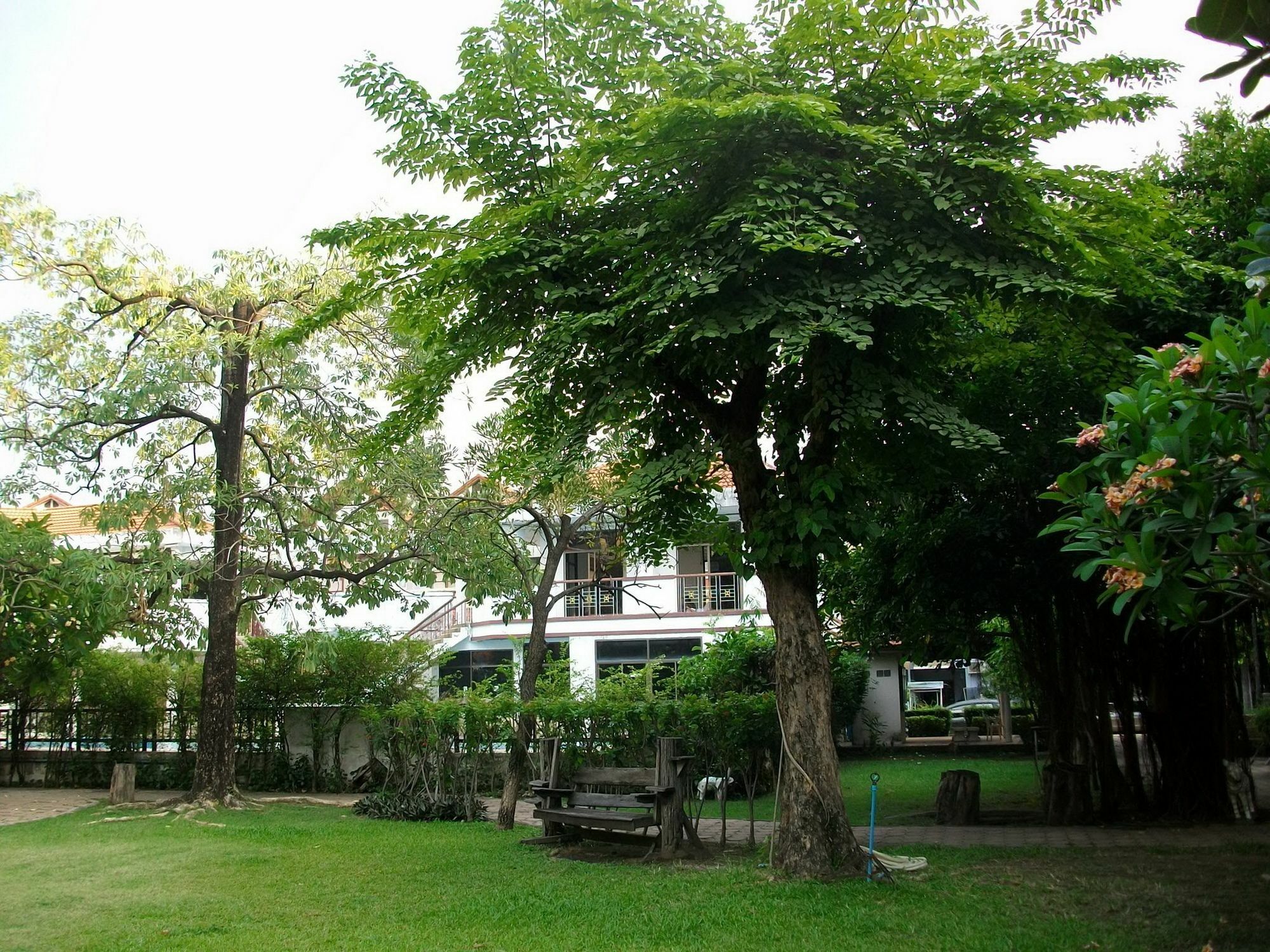 A Joy House - Kaset Nawamin City Bangkok Exterior photo